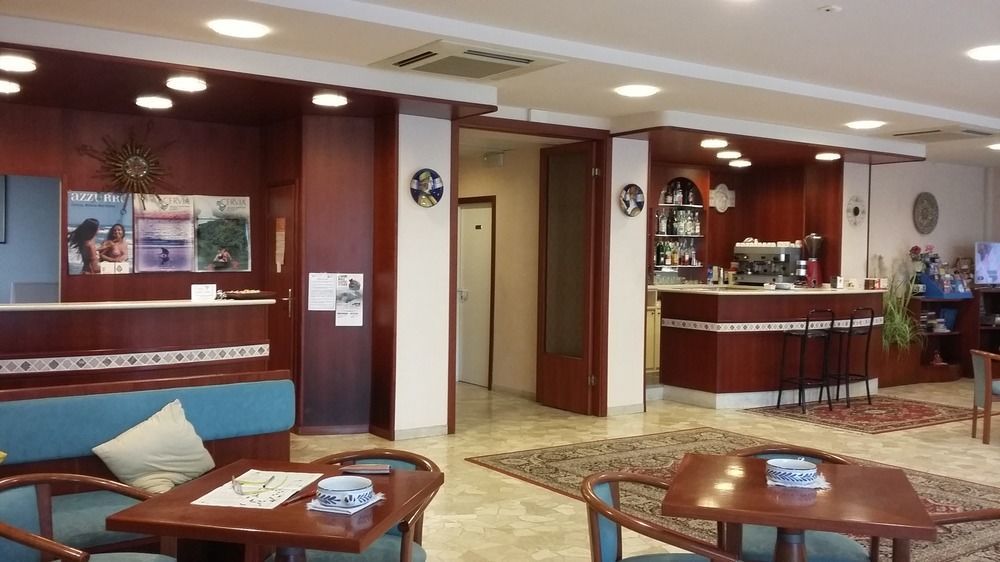 Hotel Condor Milano Marittima Exterior foto